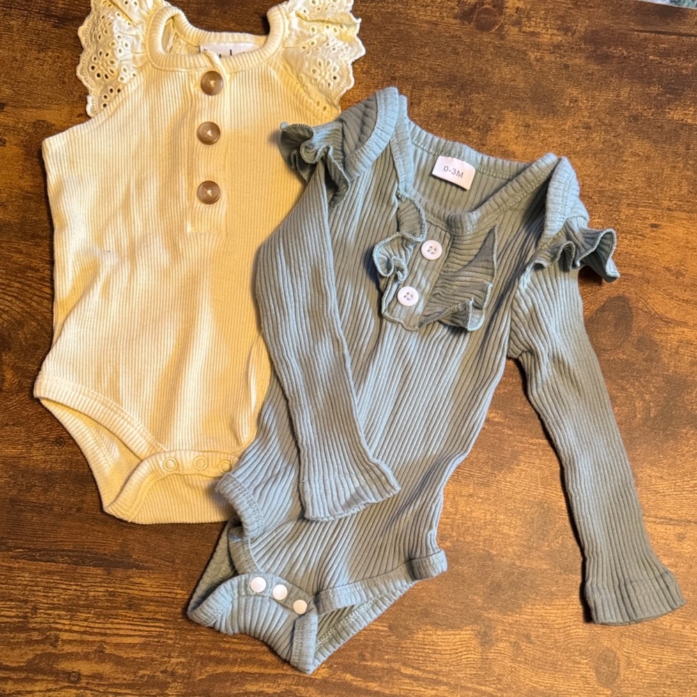 Assorted Baby Clothing Set - Picture 10 of 13